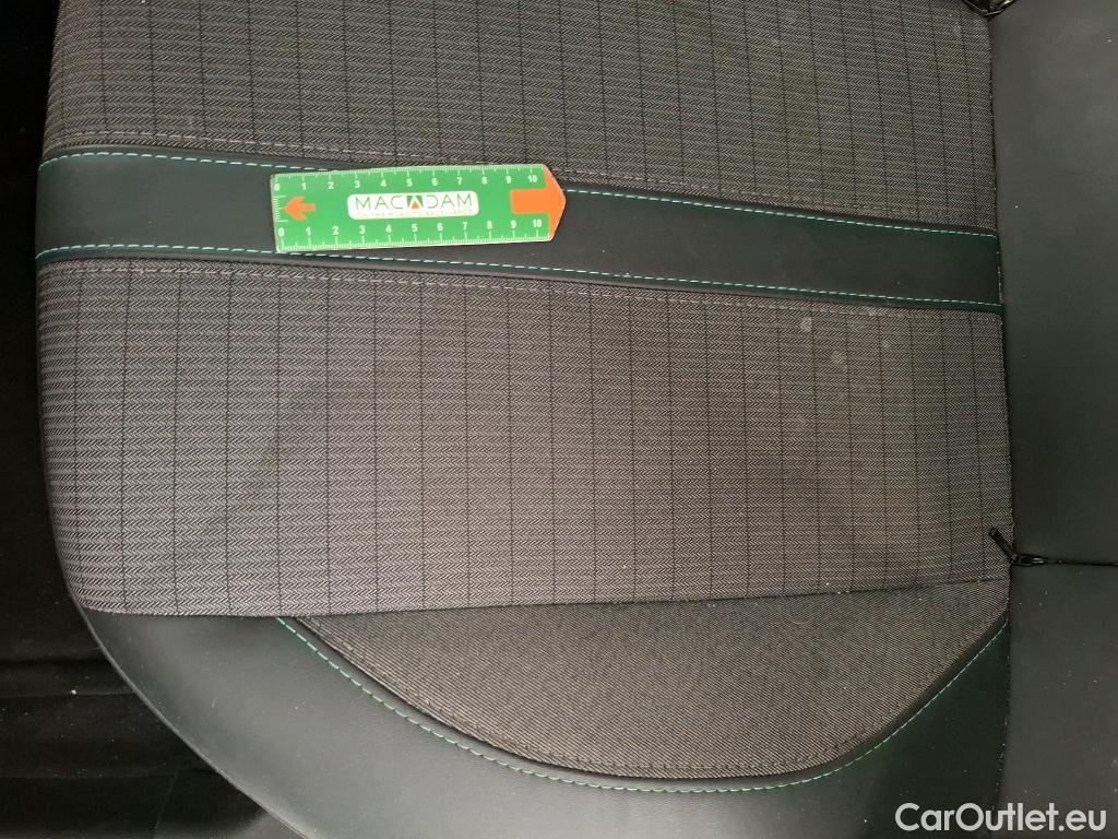  Peugeot  208 PEUGEOT  / 2019 / 5P / Berline BLUEHDI 100 S&S Allure Business #15