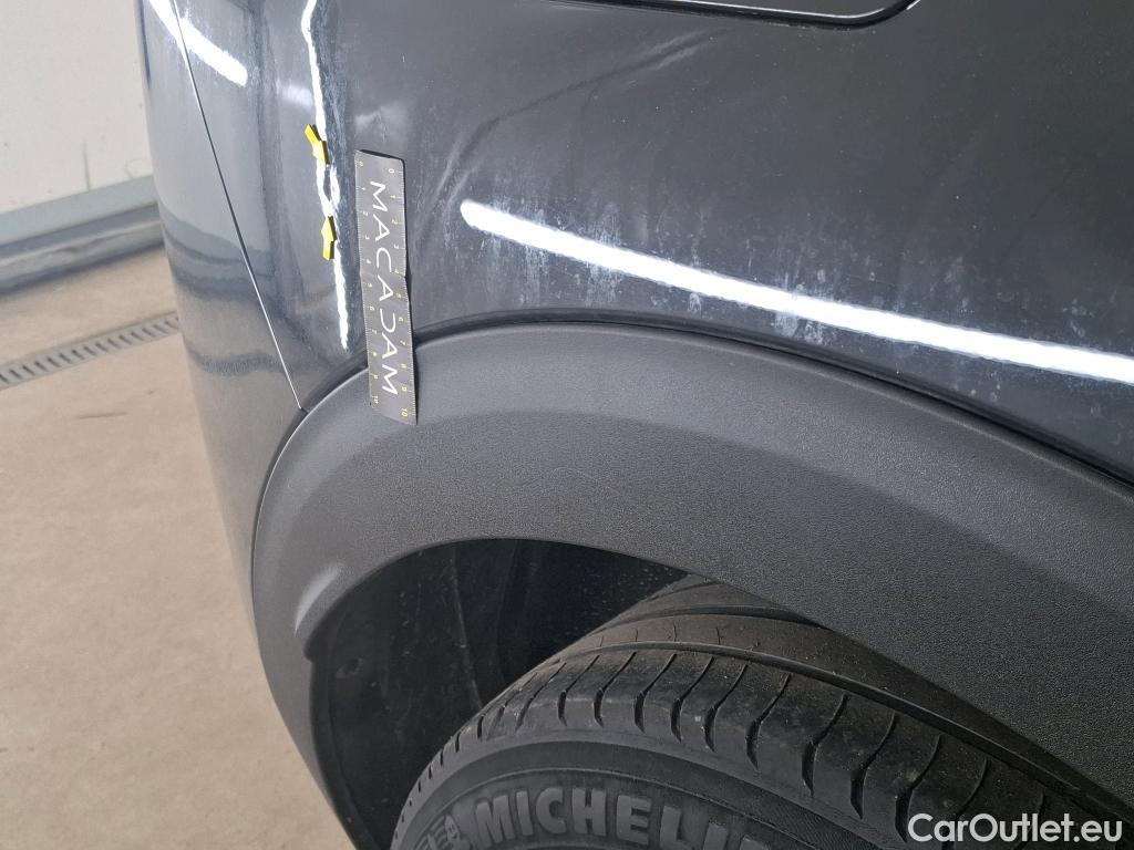  Peugeot  3008 PEUGEOT  / 2016 / 5P / SUV BlueHDi 130 S&S EAT8 ALLURE #23