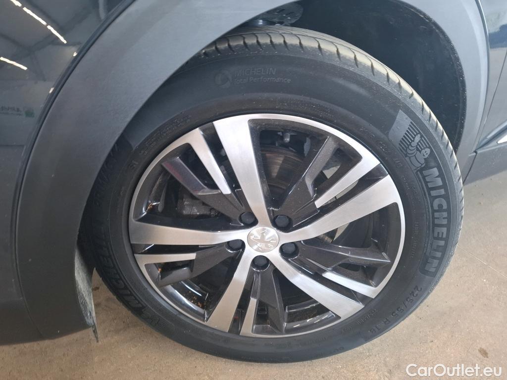  Peugeot  3008 PEUGEOT  / 2016 / 5P / SUV BlueHDi 130 S&S EAT8 ALLURE #4