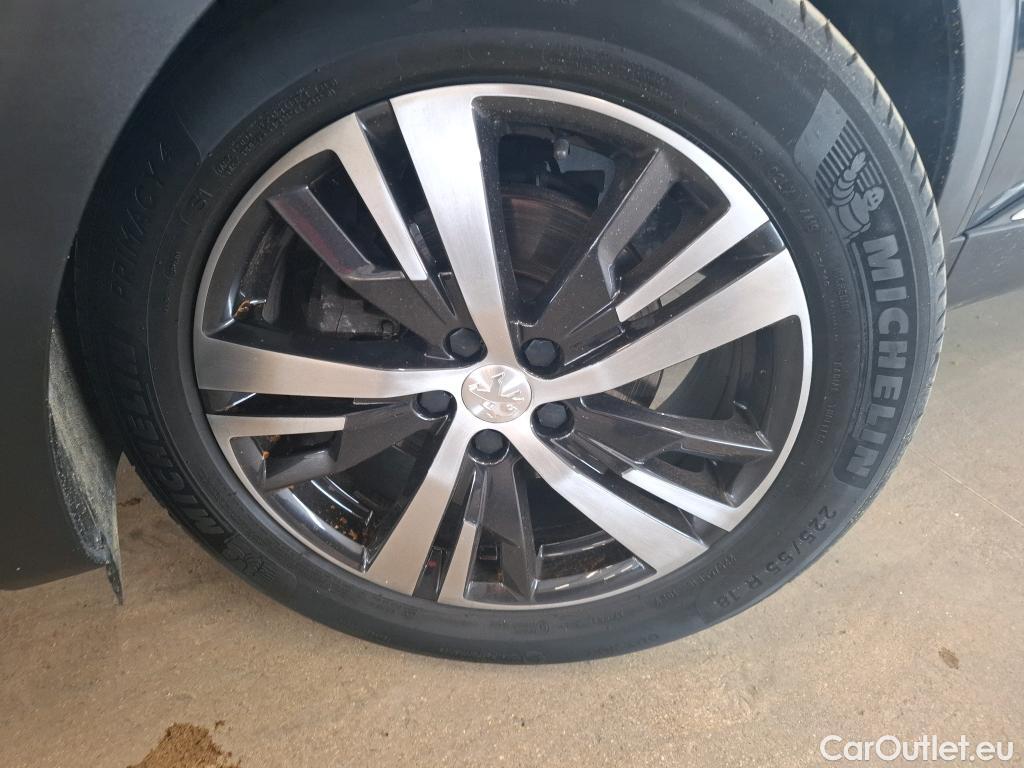  Peugeot  3008 PEUGEOT  / 2016 / 5P / SUV BlueHDi 130 S&S EAT8 ALLURE #5