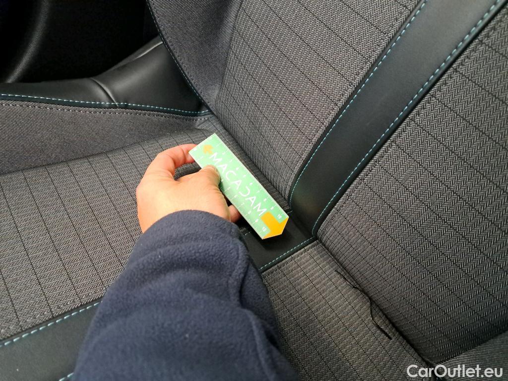  Peugeot  2008  Allure Business 1.5 HDi 110CV BVM6 E6d #12