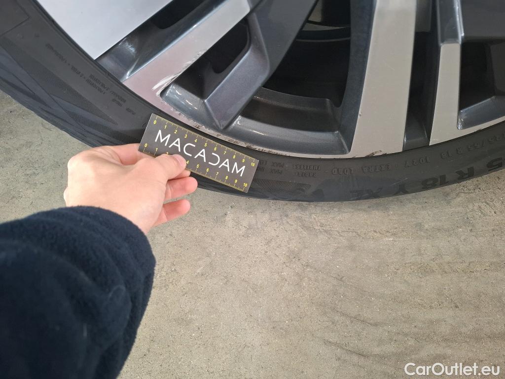  Peugeot  3008  Allure Pack 1.5 HDi 130CV BVA8 E6d #12