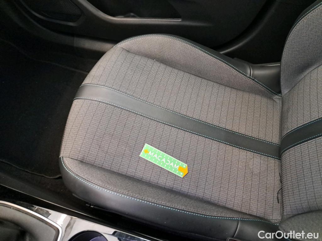  Peugeot  2008  Allure Business 1.5 HDi 110CV BVM6 E6d #9