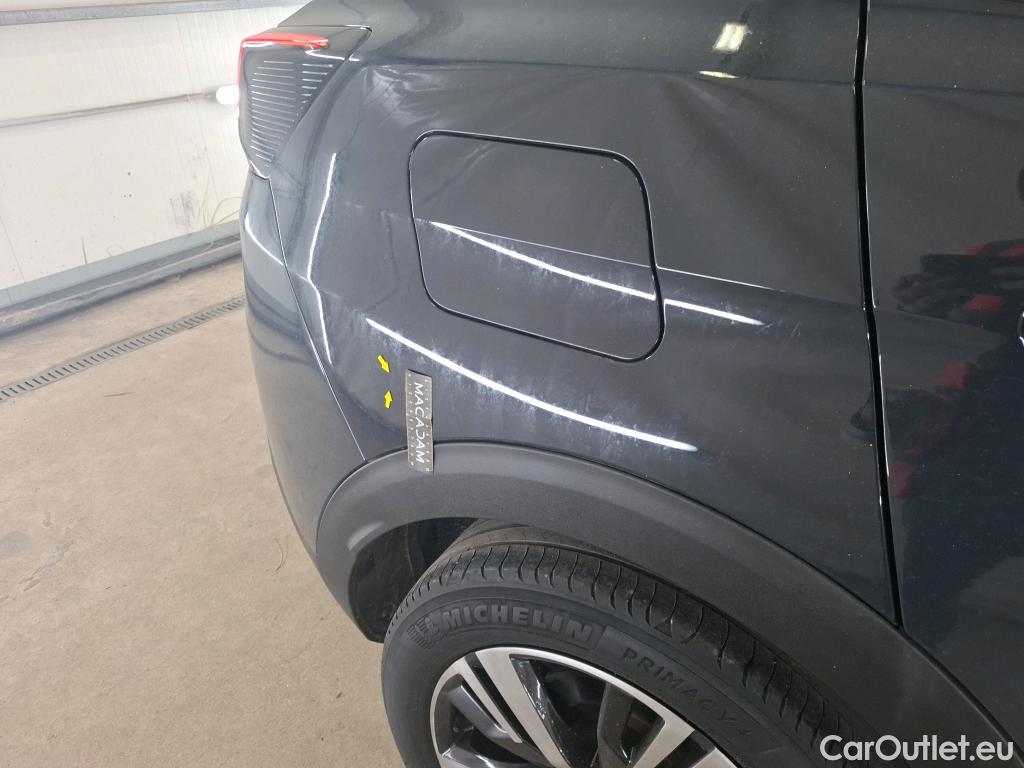  Peugeot  3008 PEUGEOT  / 2016 / 5P / SUV BlueHDi 130 S&S EAT8 ALLURE #21