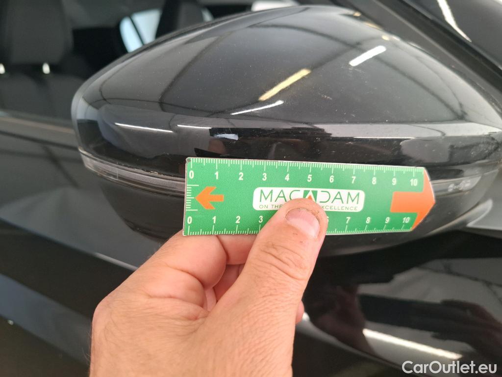  Peugeot  208 PEUGEOT  / 2019 / 5P / Berline BLUEHDI 100 S&S Allure Business #24