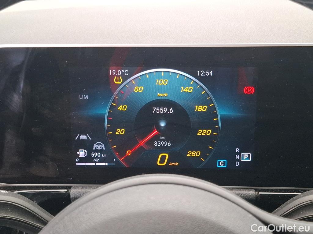  Mercedes  B-Klasse MERCEDES-BENZ Classe B / 2019 / 5P / monospace B 180 d Business Line Edition BA7 #105