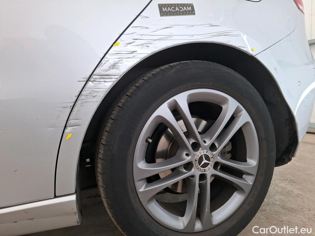  Mercedes  B-Klasse MERCEDES-BENZ Classe B / 2019 / 5P / monospace B 180 d Business Line Edition BA7 #33