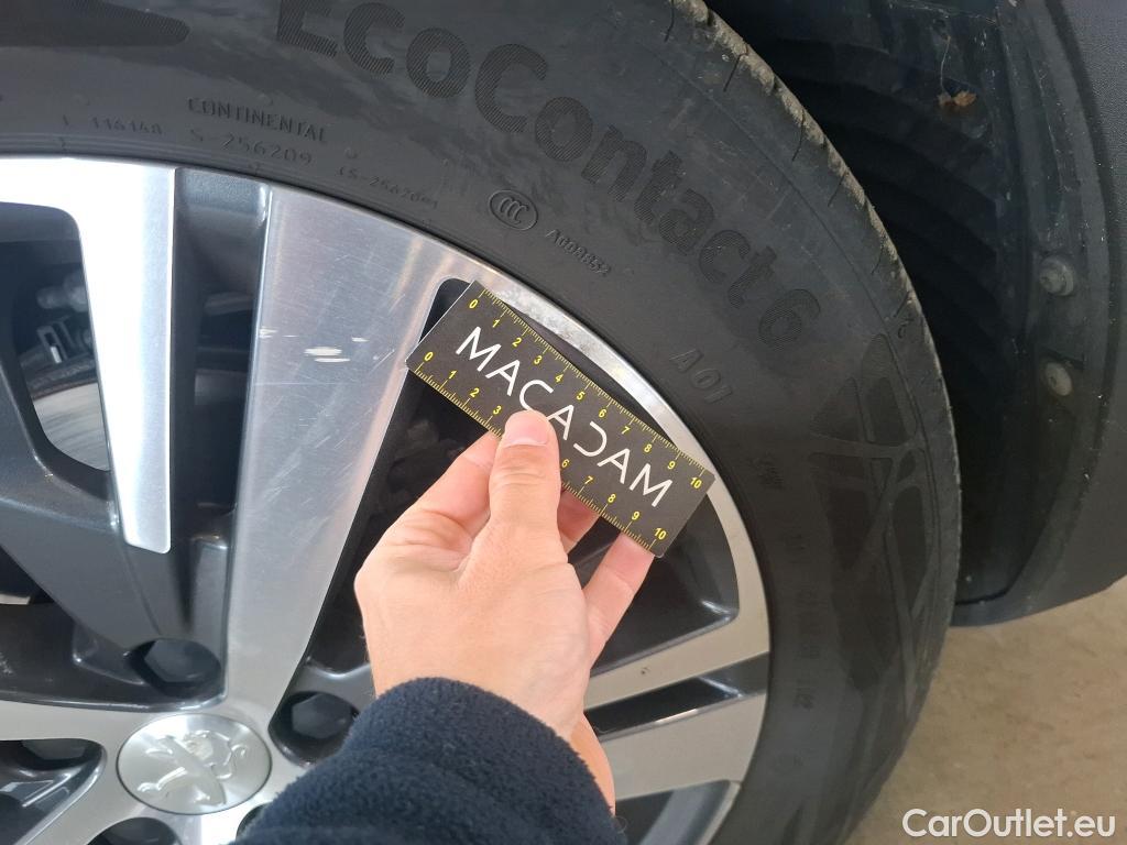  Peugeot  3008  Allure Pack 1.5 HDi 130CV BVA8 E6d #10