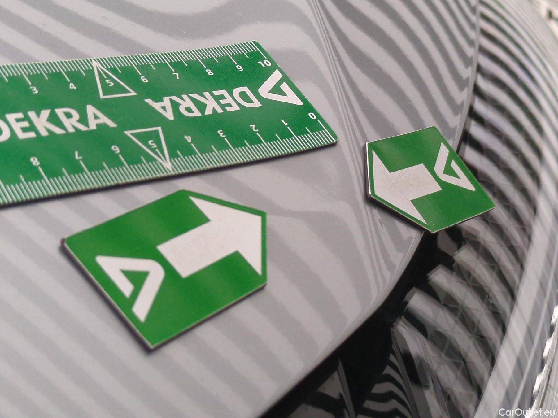  Renault  Megane  IV Berline 5 ptes. Business 1.5 dCi 115CV BVM6 E6d #32