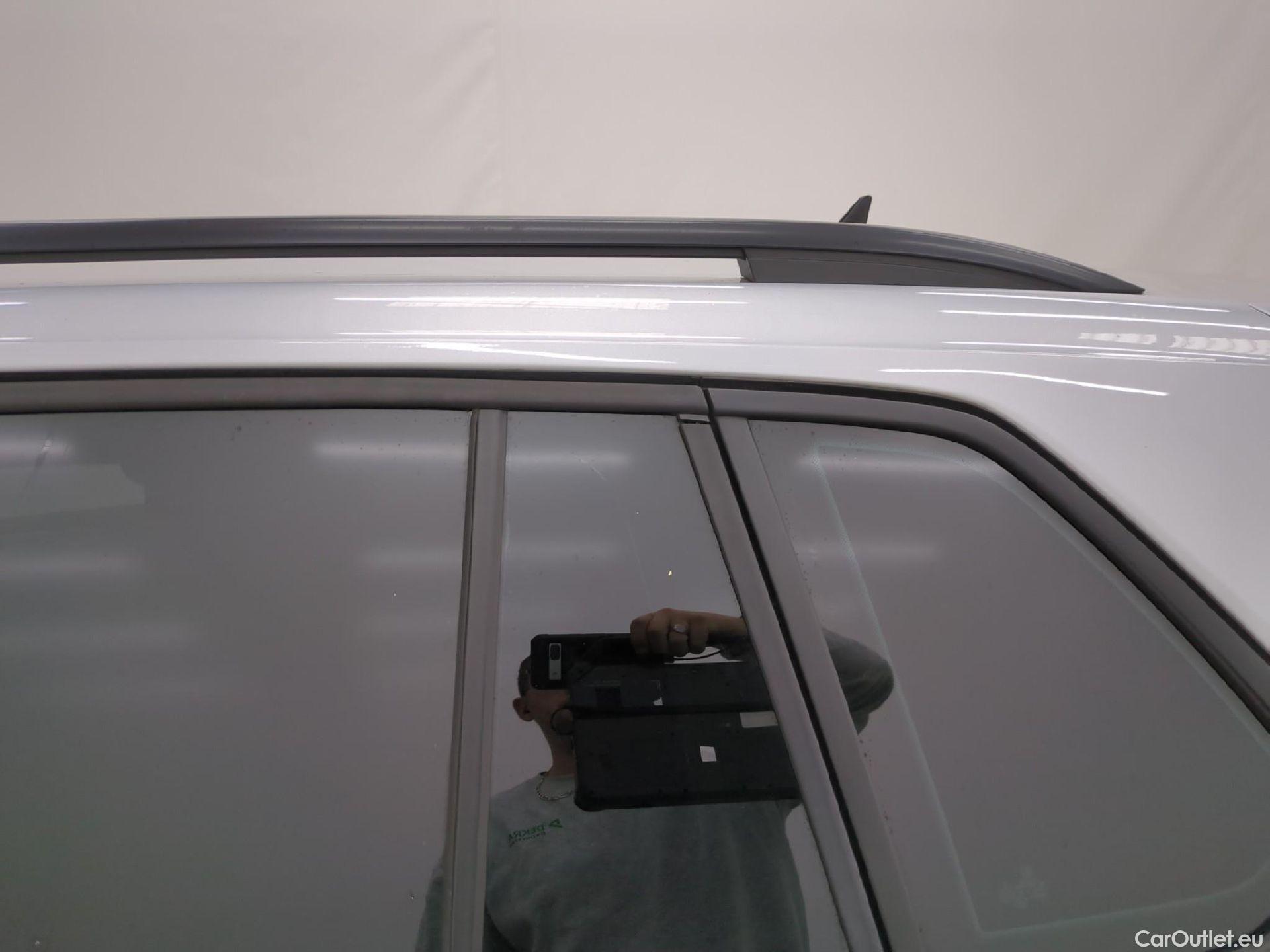  Volkswagen  Tiguan VOLKSWAGEN  / 2020 / 5P / SUV 2.0 TDI 150 DSG7 Life Business #1