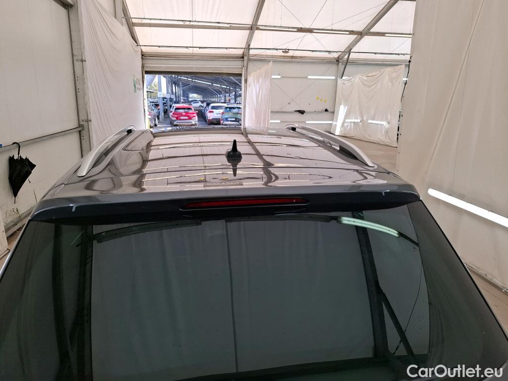  Volkswagen  Tiguan VOLKSWAGEN  / 2016 / 5P / SUV 1.5 TSI 150 EVO DSG7 Carat #36