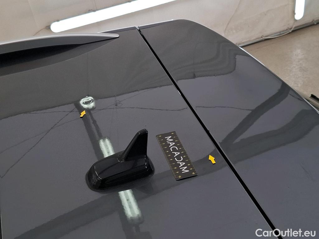  Volkswagen  Tiguan VOLKSWAGEN  / 2016 / 5P / SUV 1.5 TSI 150 EVO DSG7 Carat #2