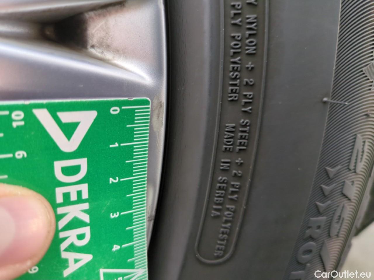  Volkswagen  Tiguan VOLKSWAGEN  / 2020 / 5P / SUV 2.0 TDI 150 DSG7 Life Business #6