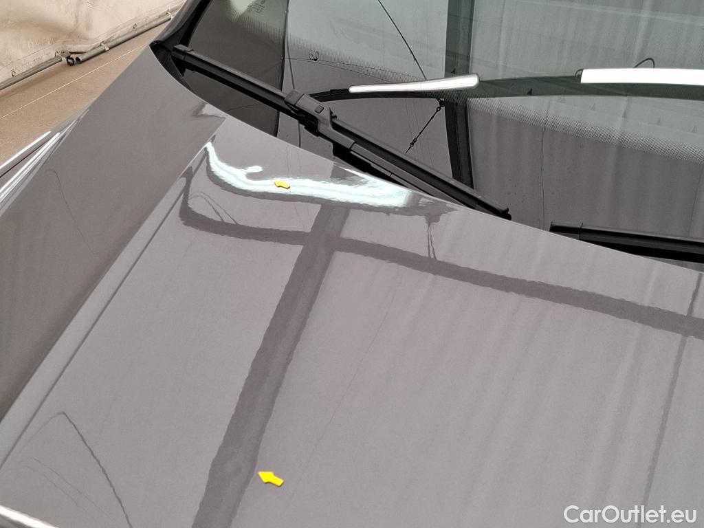  Volkswagen  Tiguan VOLKSWAGEN  / 2016 / 5P / SUV 1.5 TSI 150 EVO DSG7 Carat #8