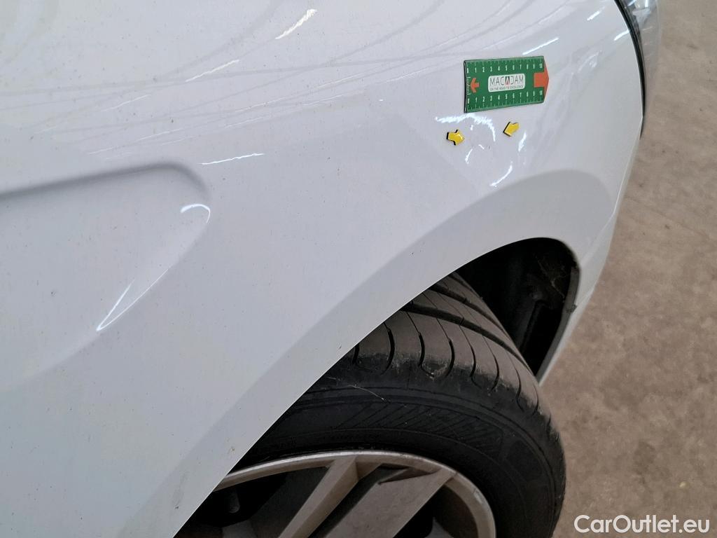  Renault  Clio RENAULT  / 2019 / 5P / Berline Business SCe 65 #4