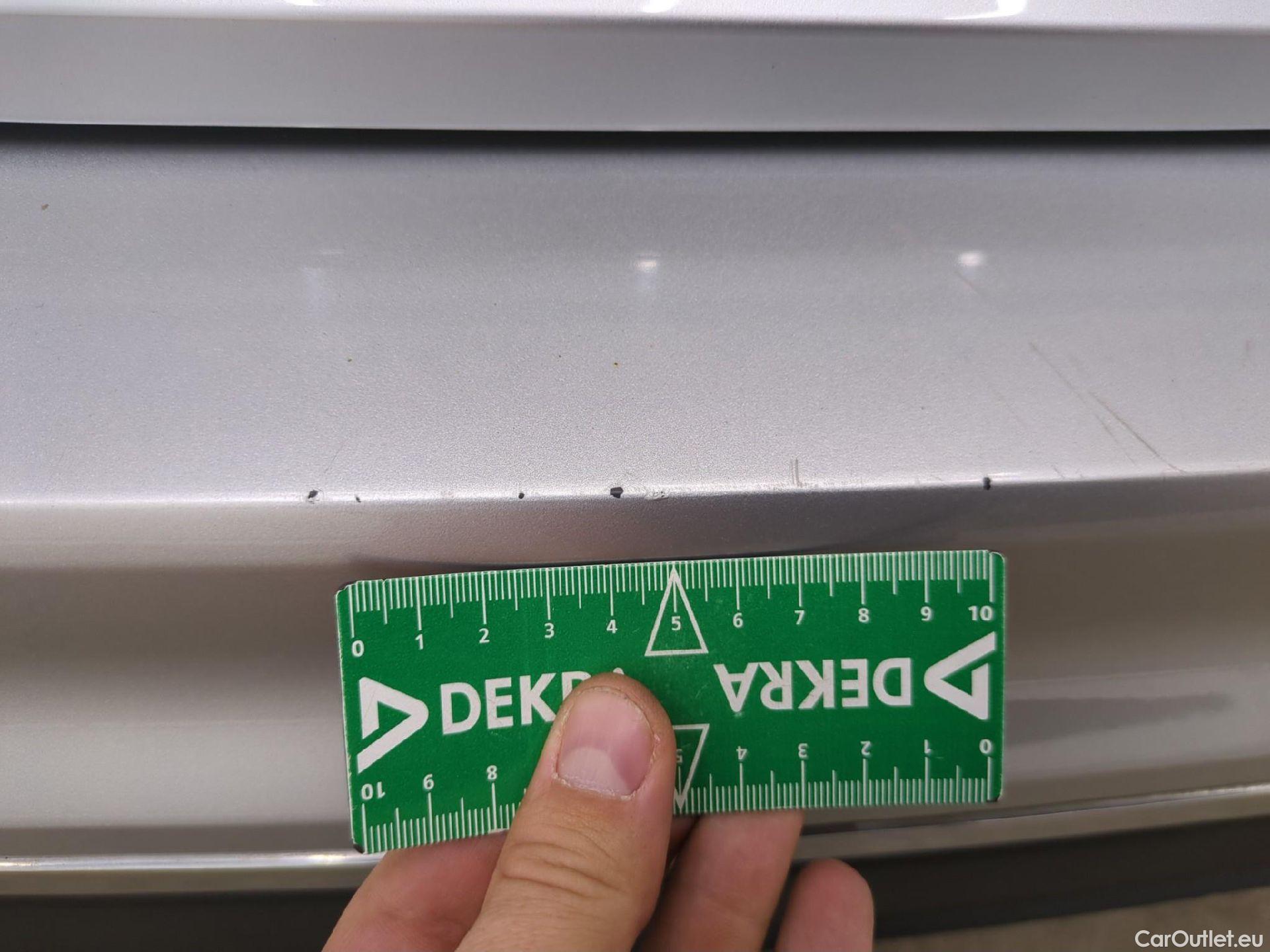  Volkswagen  Tiguan VOLKSWAGEN  / 2020 / 5P / SUV 2.0 TDI 150 DSG7 Life Business #18