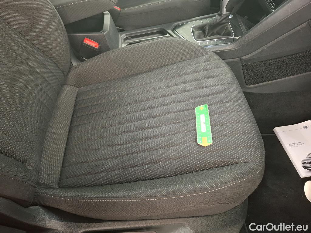  Volkswagen  Tiguan VOLKSWAGEN  Allspace / 2021 / 5P / SUV 1.5 TSI 150 DSG7 LIFE BUSINESS #11