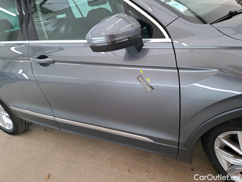  Volkswagen  Tiguan VOLKSWAGEN  / 2016 / 5P / SUV 1.5 TSI 150 EVO DSG7 Carat #43