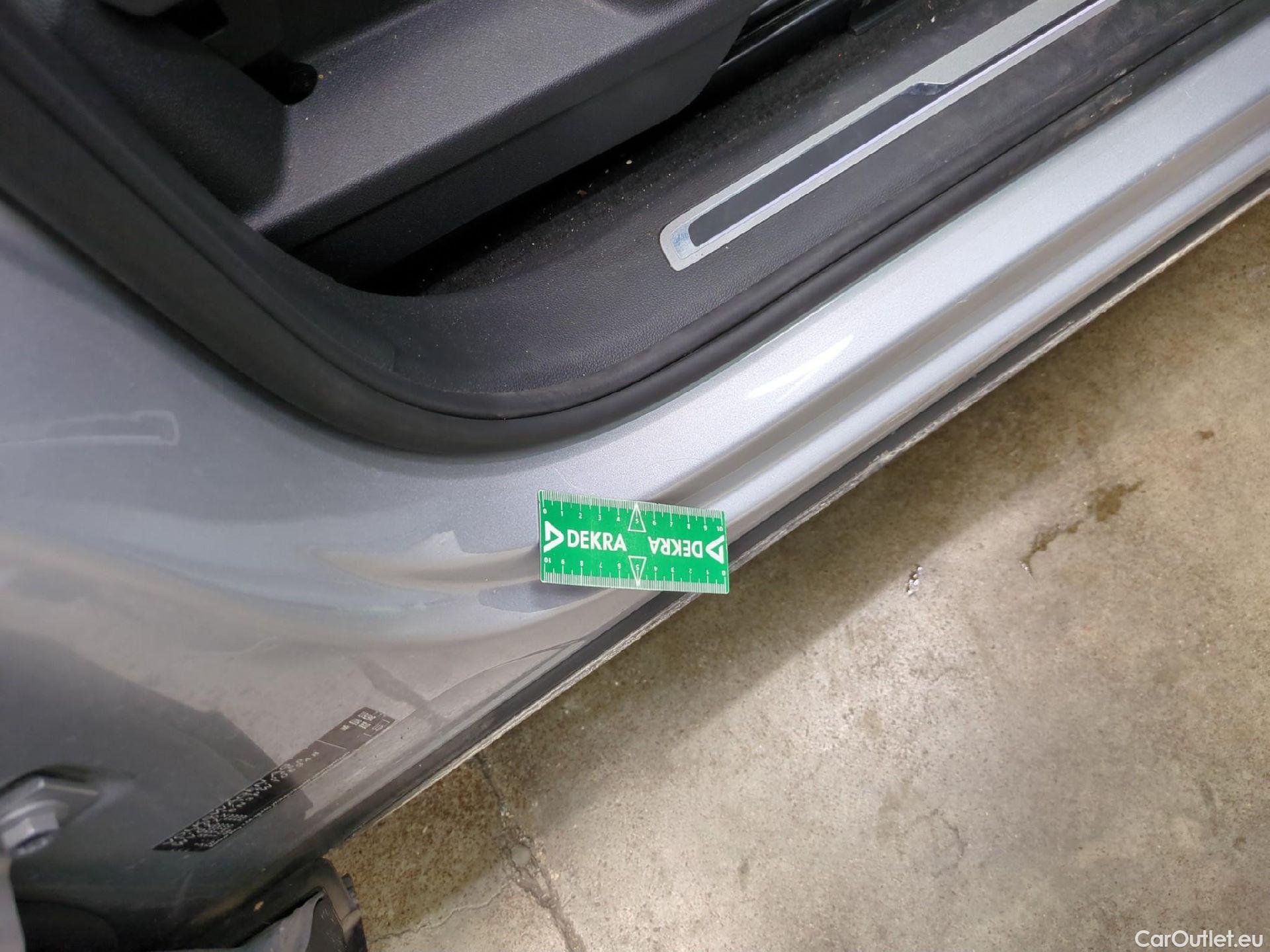  Volkswagen  Tiguan VOLKSWAGEN  / 2020 / 5P / SUV 2.0 TDI 150 DSG7 Life Business #13