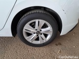  Volkswagen  Golf  VOLKSWAGEN / 2019 / 5P / BERLINA 1.5 ETSI EVO ACT 96KW LIFE DSG #19