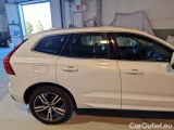  Volvo  XC60 VOLVO  / 2017 / 5P / SUV D4 AWD GEARTR. BUSINESS #40