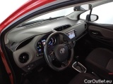  Toyota  Yaris TOYOTA  / 2017 / 5P / BERLINA 1.5 HYBRID ACTIVE #124