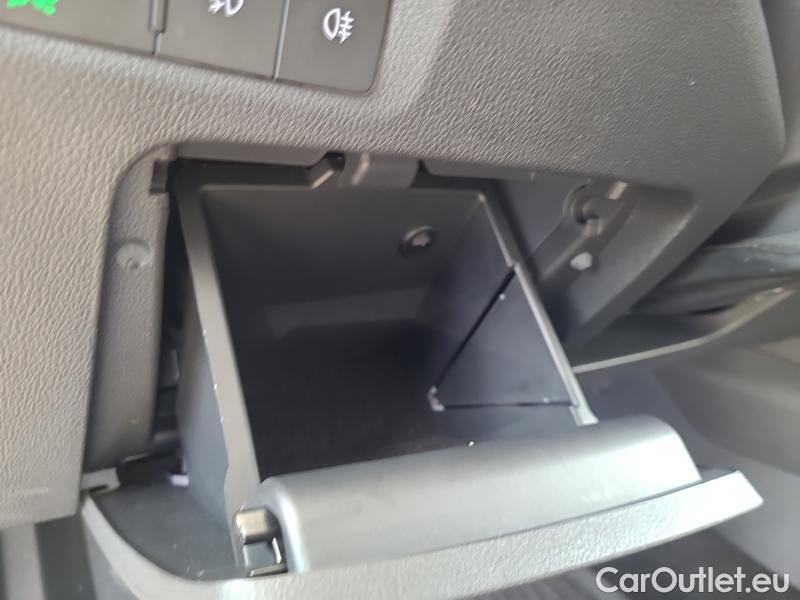  Skoda  Octavia  Combi (NX3)(2020) Oct.Combi 1.5TSI 110 Style #16