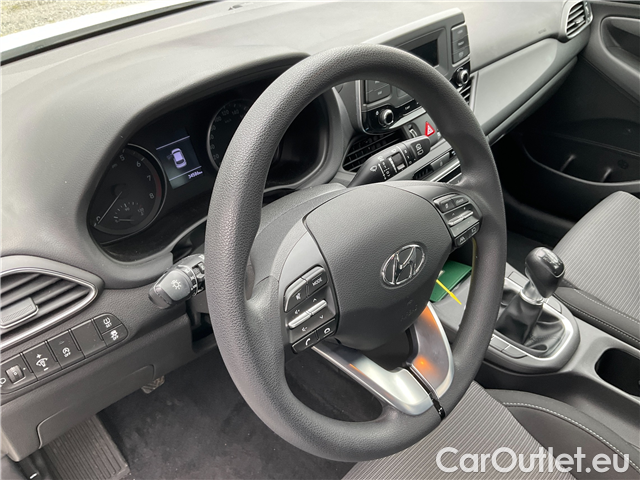  Hyundai  i30  kom. TGDI 120 Start Plus #12