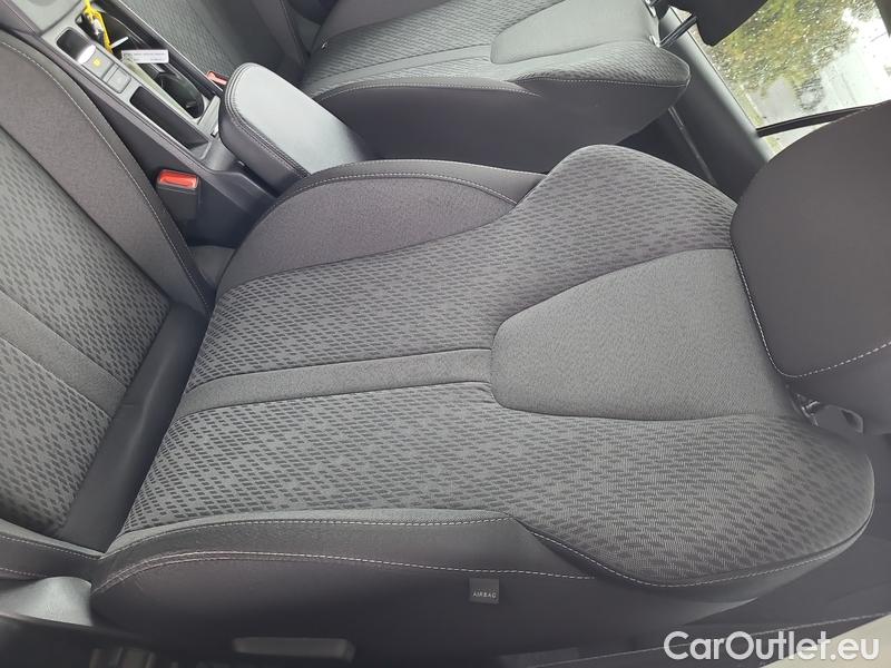  Skoda  Octavia  Combi (NX3)(2020) Oct.Combi 2.0TDI 85 Style #9