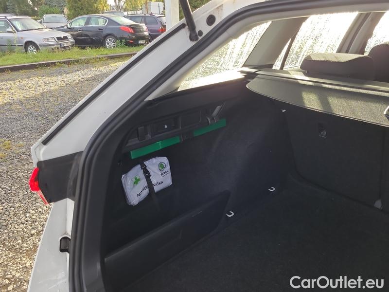  Skoda  Octavia  Combi (NX3)(2020) Oct.Combi 1.5TSI 110 Style #13