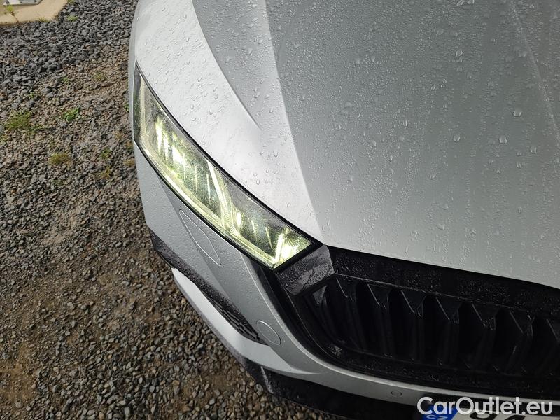  Skoda  Octavia  Lim. (NX3)(2020) Oct. 2.0TDI 147 RS 4x4 AT #1