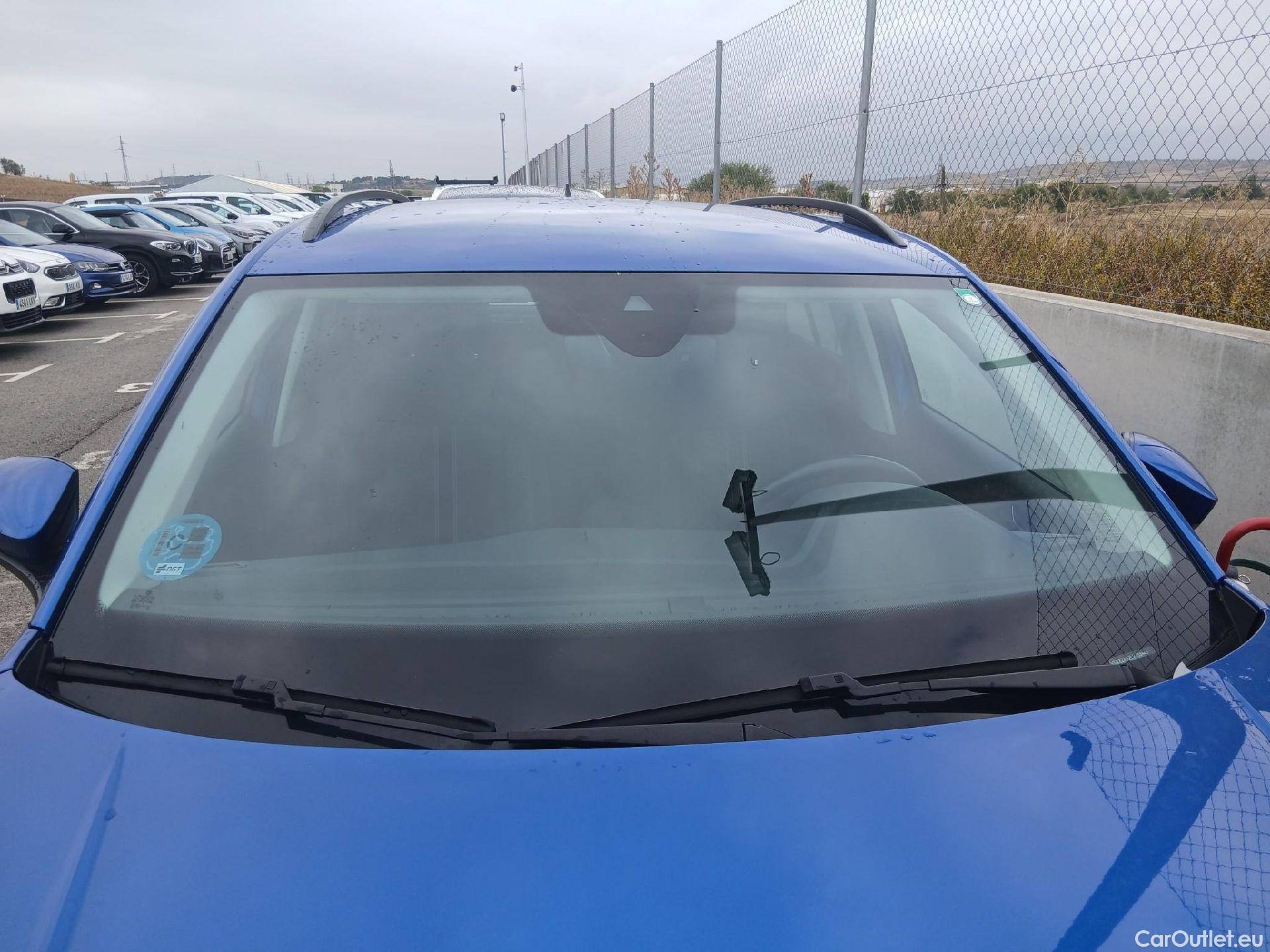  Volkswagen  T-ROC VOLKSWAGEN  / 2017 / 5P / todoterreno Advance 1.0 TSI 85kW (115CV) #8