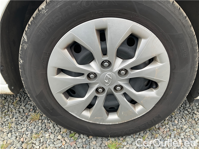  Hyundai  i30  kom. TGDI 120 Start Plus #2