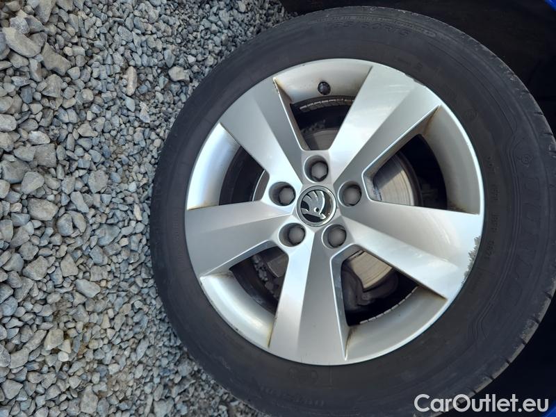  Skoda  Fabia  Combi (2015)  Com.1.0TSI 70 Ambition #24