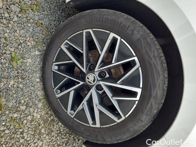  Skoda  Octavia  Combi (NX3)(2020) Oct.Combi 1.5TSI 110 Style #8