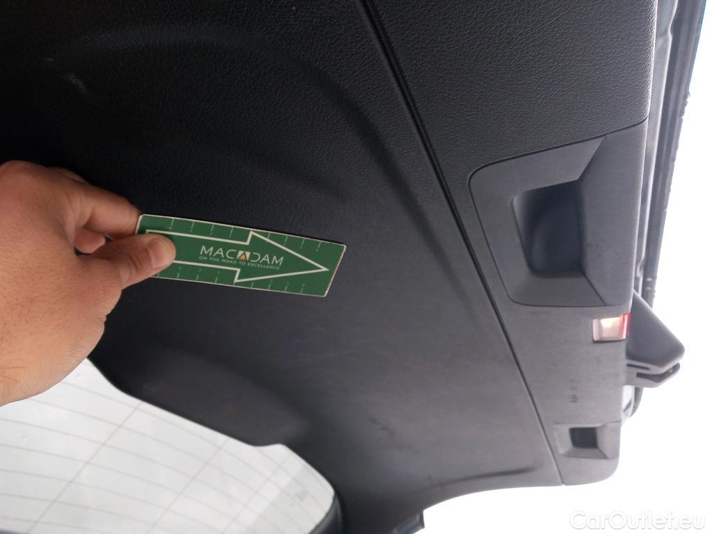  Mercedes  GLA MERCEDES-BENZ  / 2020 / 5P / todoterreno  250 e #6