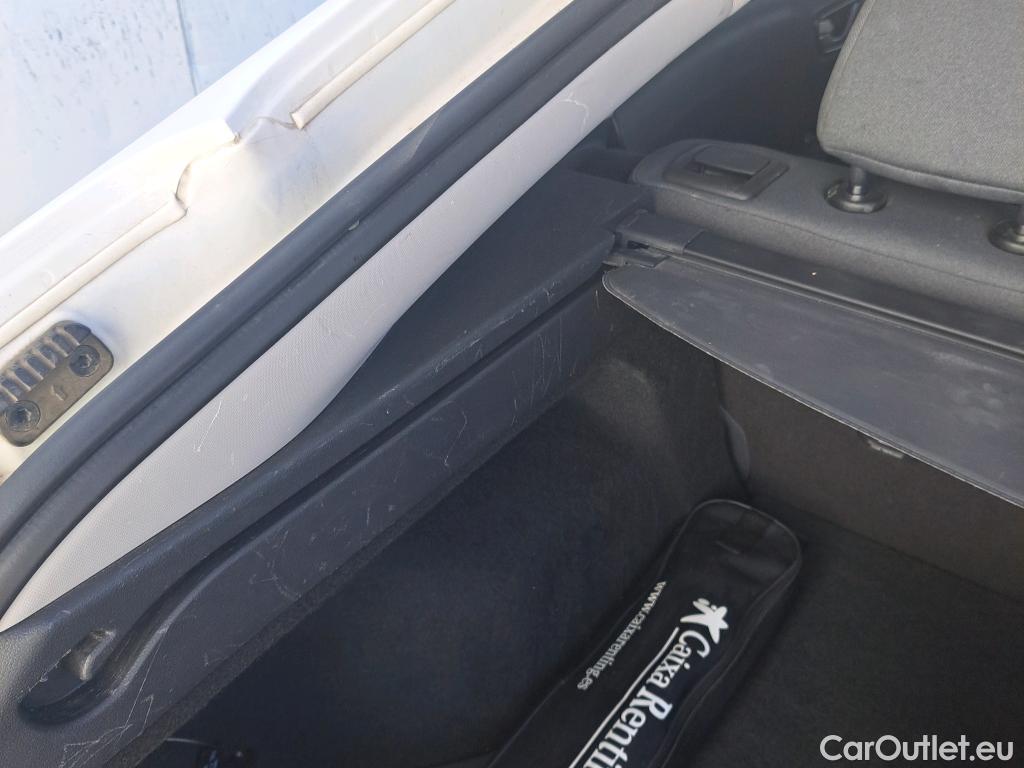  Hyundai   Ioniq HYUNDAI / 2019 / 5P / berlina con portón 1.6 GDI PHEV Klass DCT #21