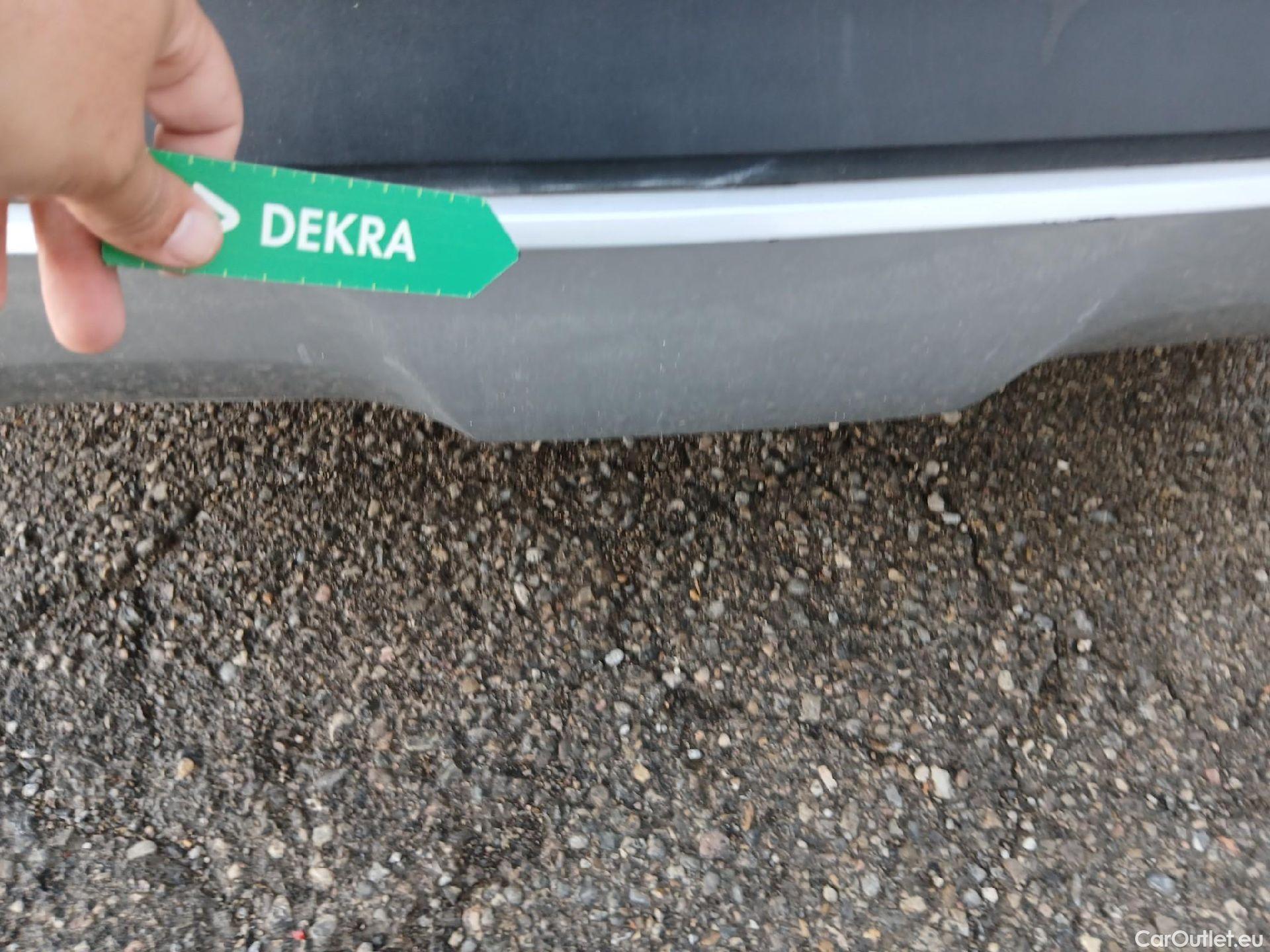  KIA  XCeed KIA  / 2019 / 5P / todoterreno 1.0 T-GDi Drive 88kW (120CV) #17