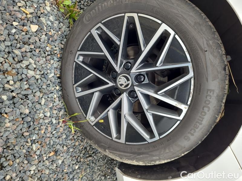  Skoda  Octavia  Combi (NX3)(2020) Oct.Combi 1.5TSI 110 Style #4