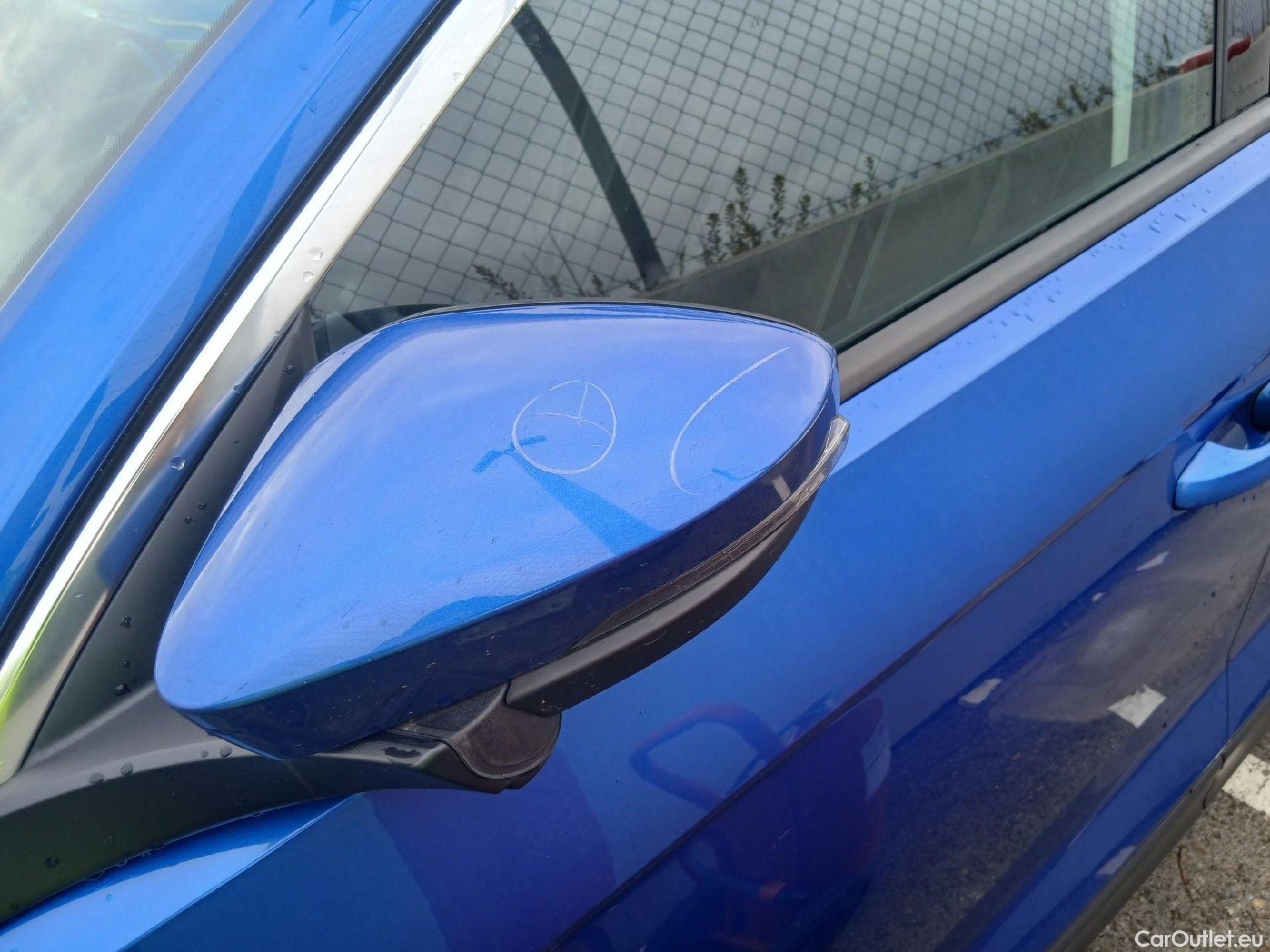  Volkswagen  T-ROC VOLKSWAGEN  / 2017 / 5P / todoterreno Advance 1.0 TSI 85kW (115CV) #12