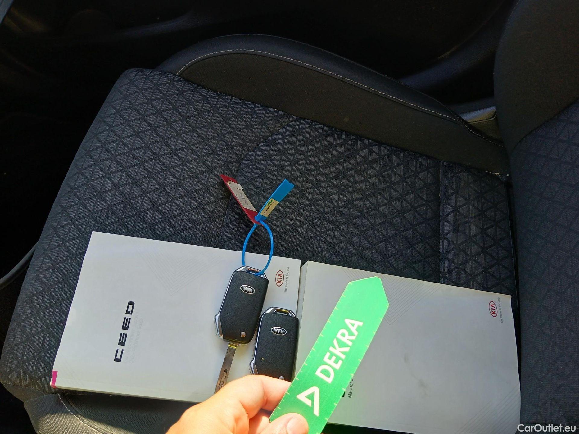  KIA  XCeed KIA  / 2019 / 5P / todoterreno 1.0 T-GDi Drive 88kW (120CV) #2