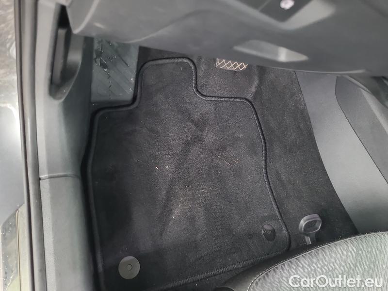  Skoda  Octavia  Combi (NX3)(2020) Oct.Combi 2.0TDI 85 Style AT #3