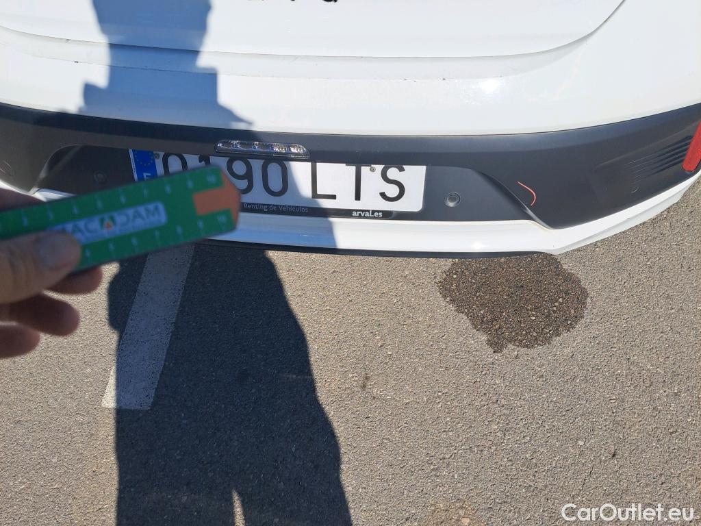  Hyundai   Ioniq HYUNDAI / 2019 / 5P / berlina con portón 1.6 GDI PHEV Klass DCT #59