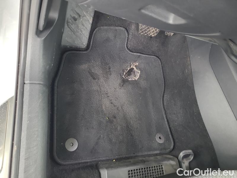  Skoda  Octavia  Combi (NX3)(2020) Oct.Combi 2.0TDI 110 Style AT #6