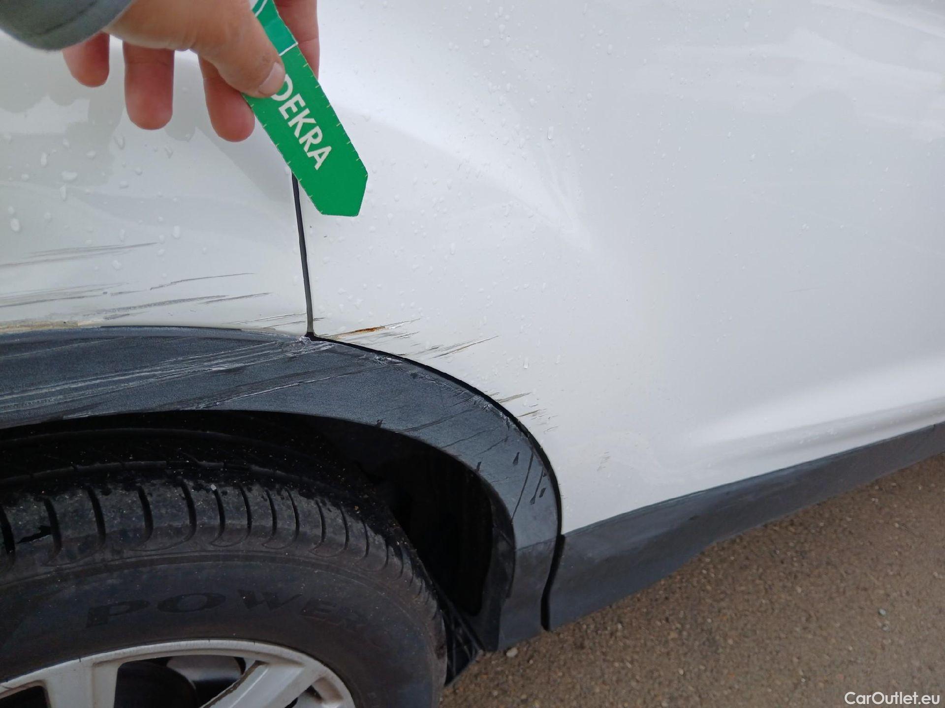  Ford  Kuga FORD  / 2016 / 5P / todoterreno 1.5 EcoBoost 88kW 4x2 Trend+ (CX) #40