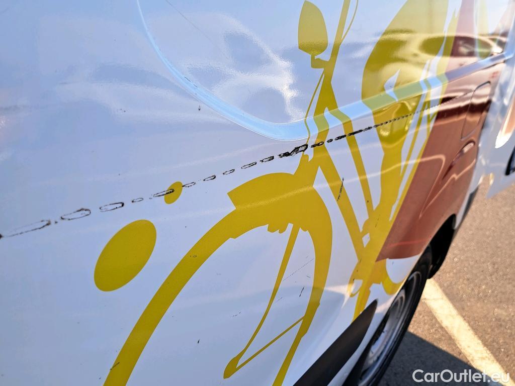  Peugeot  Partner PEUGEOT  VU 4p 2G furgón derivado de Furgón Confort PackL2 BlueHDi 73KW (100) #2