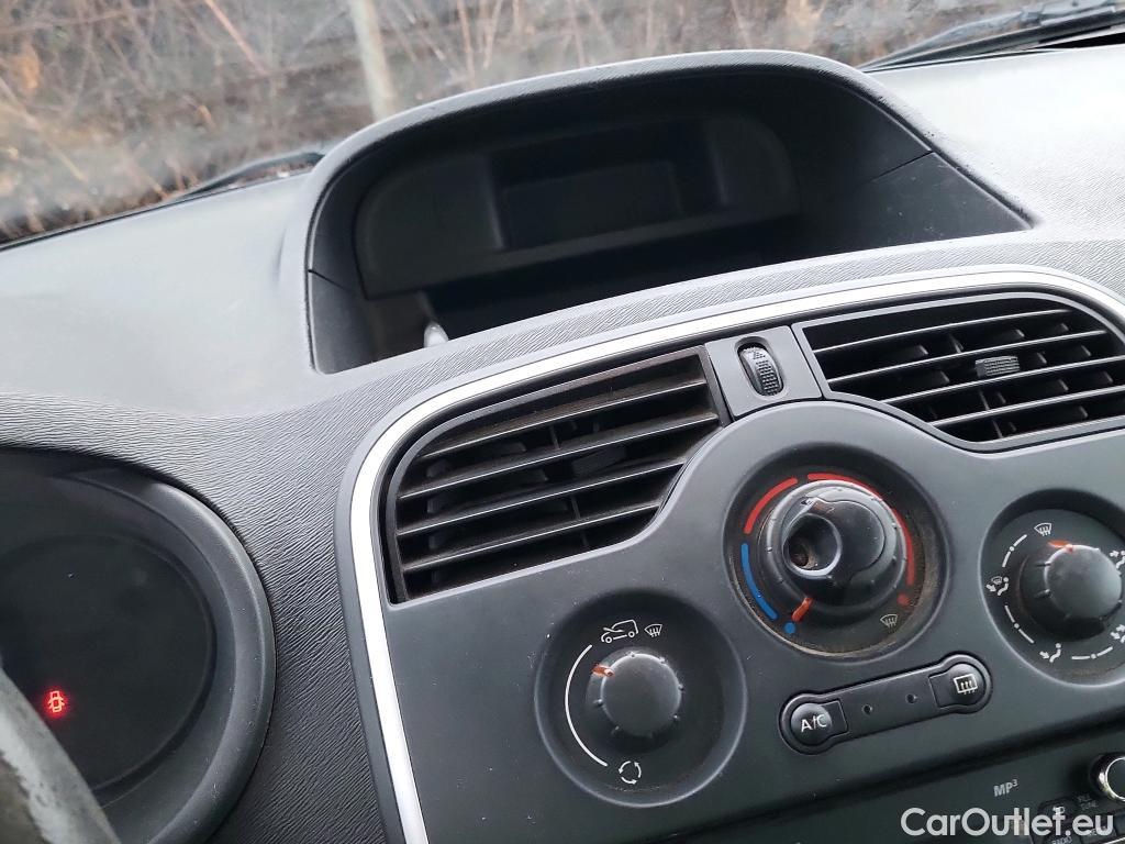  Renault  Kangoo RENAULT  Furgón/2013/4P/furgón derivado de turismo Profesional Maxi 5p dCi 81 kW (110 CV) #27