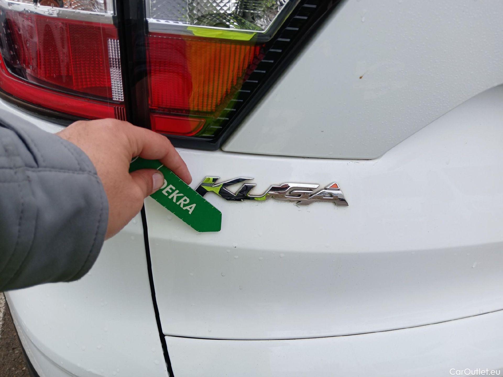  Ford  Kuga FORD  / 2016 / 5P / todoterreno 1.5 EcoBoost 88kW 4x2 Trend+ (CX) #30