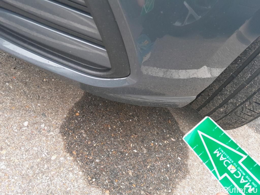  Volkswagen  Golf  VOLKSWAGEN / 2020 / 5P / berlina con portón Life 2.0 TDI 85kW (115CV) #13