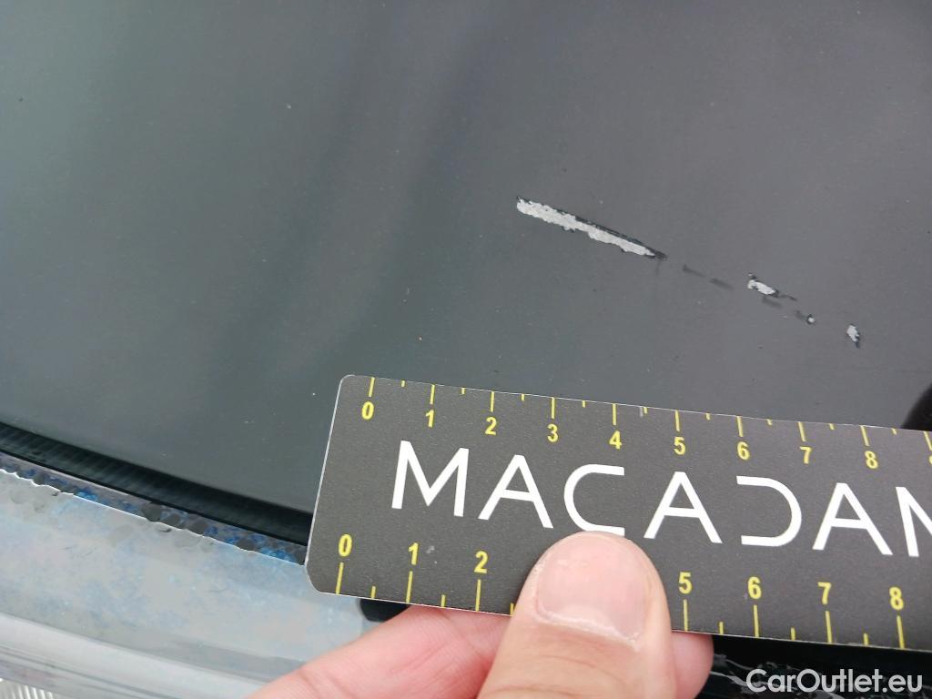  Ford  Focus FORD  / 2018 / 5P / berlina con portón 2.0 Ecoblue 110kW Titanium Auto #9